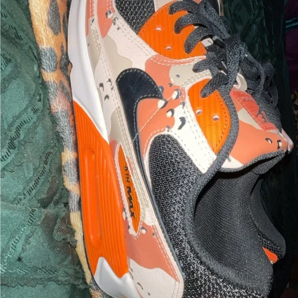 Nike Men’s Sneakers - Orange, Black, and Tan - Picture 3 of 8